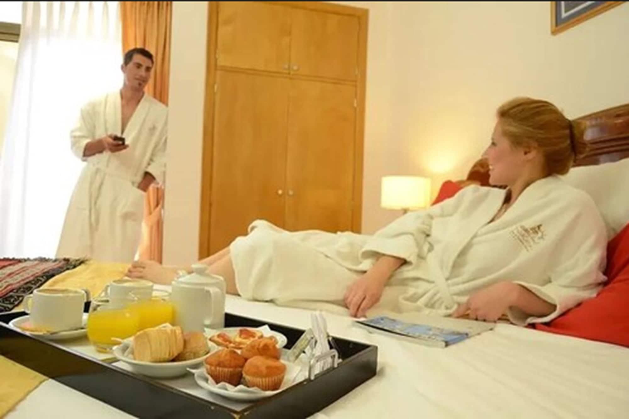 Niken Hotel & Spa Некохеа Екстериор снимка