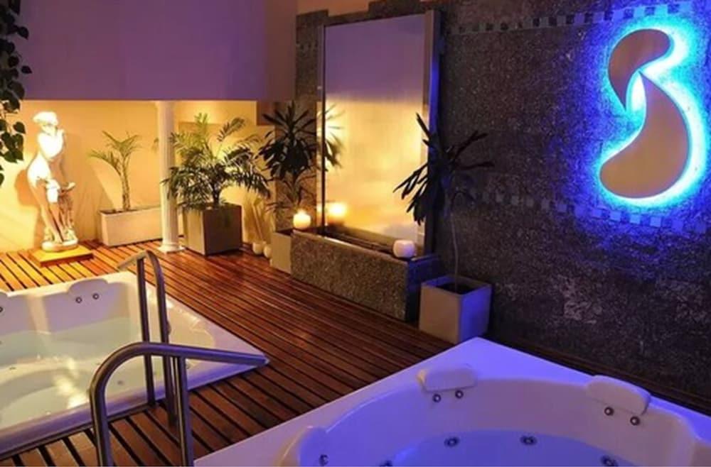 Niken Hotel & Spa Некохеа Екстериор снимка
