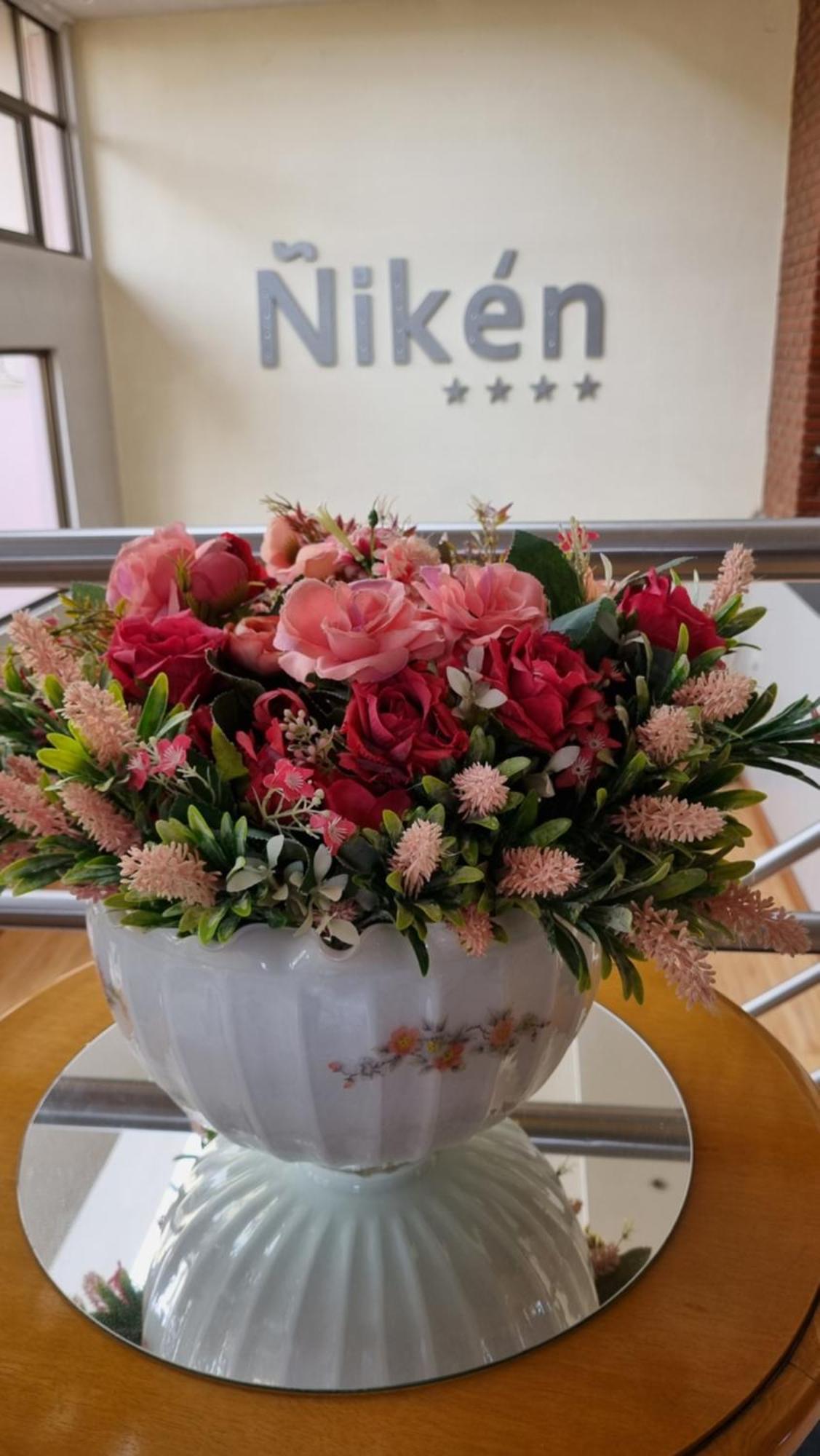 Niken Hotel & Spa Некохеа Екстериор снимка